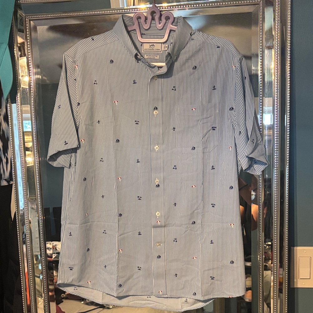 Southern Tide Men's Blue and White Striped short, sleeved button down Shirt